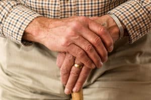6 Signs Someone Is Suffering From Nursing Home Abuse